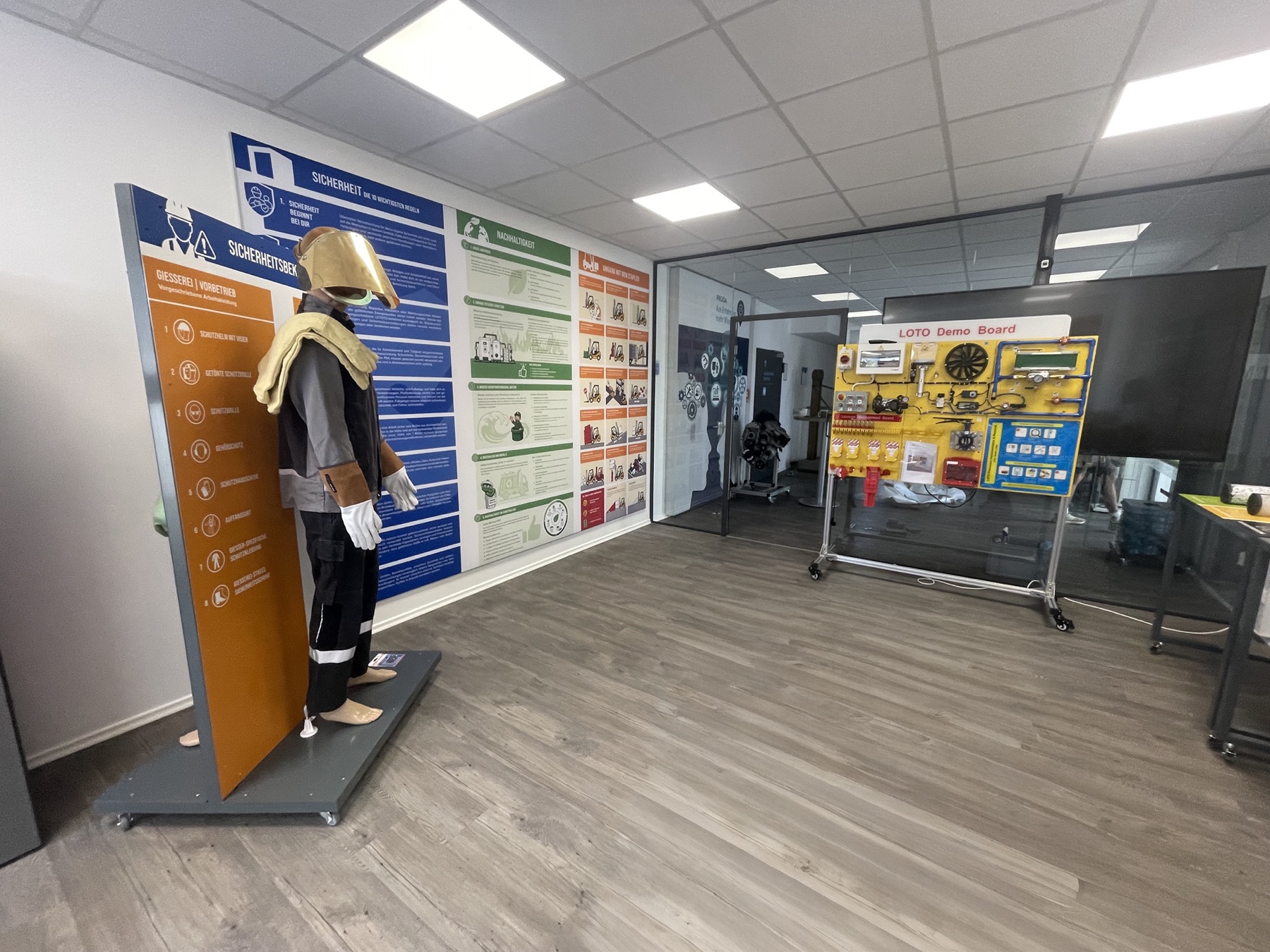 Tenneco, Safety Dojo, ein Schulungsraum für Arbeitssicherheit, Bild 4 von 11