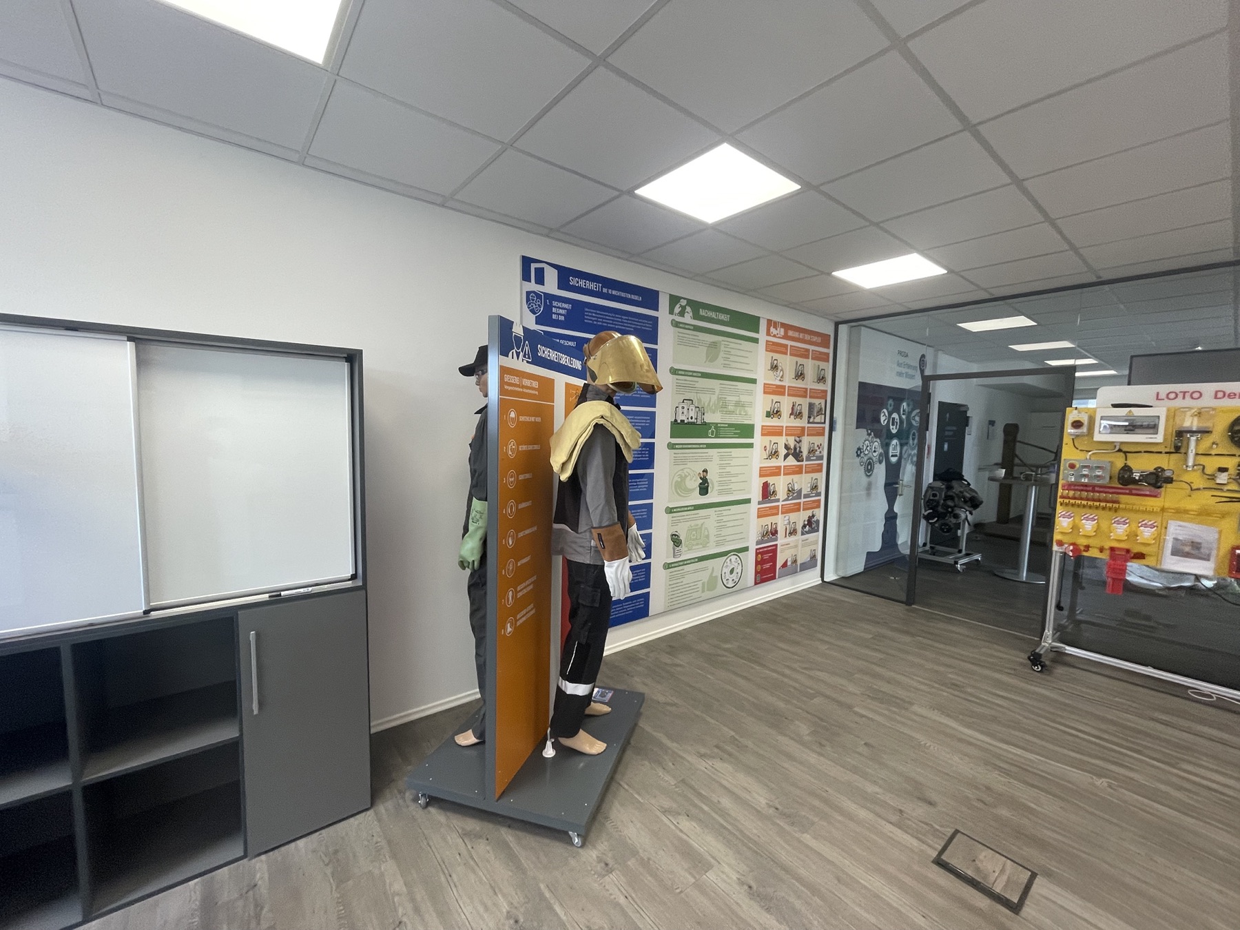 Tenneco, Safety Dojo, ein Schulungsraum für Arbeitssicherheit, Bild 6 von 11